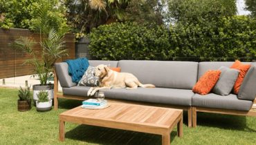 How to Preserve and Maintain Teak Outdoor Furniture in the Australian Climate